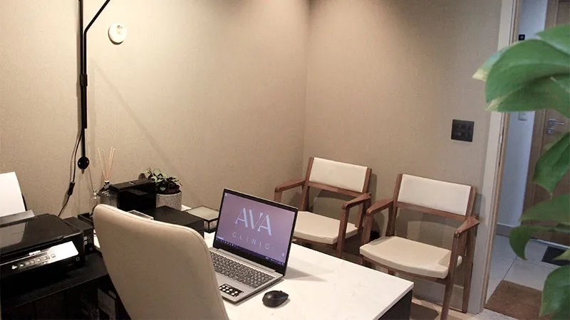 Espaço de atendimento da AVA Clinic